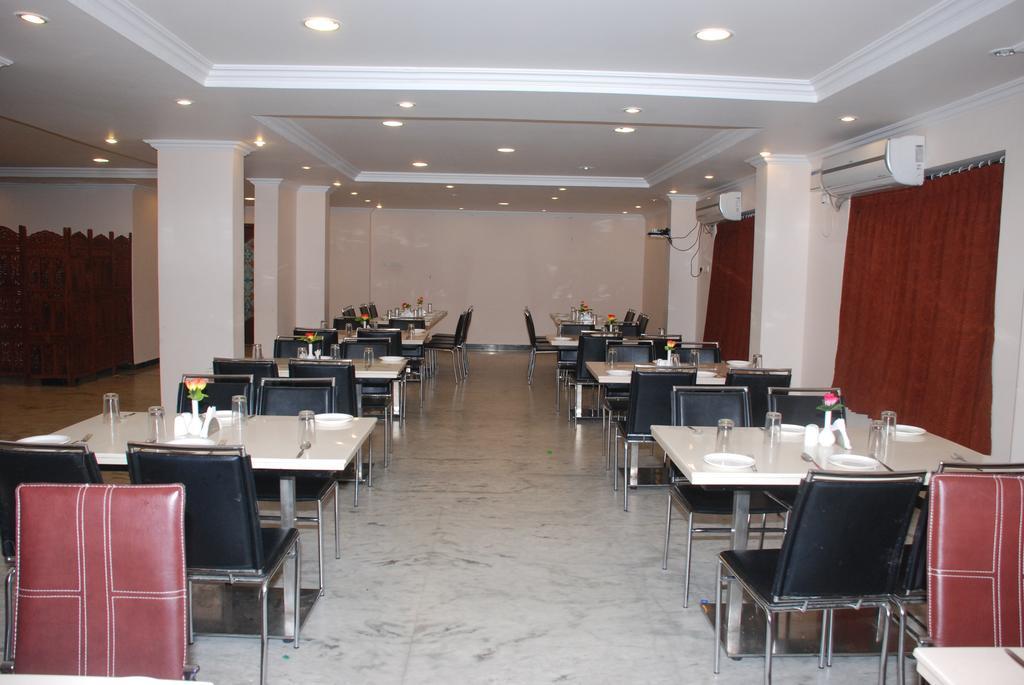 Hotel Vpn Residency Velankanni Dış mekan fotoğraf
