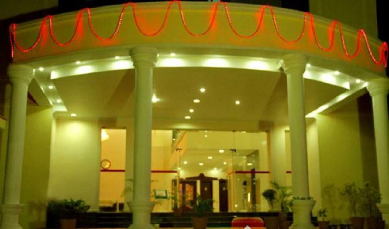 Hotel Vpn Residency Velankanni Dış mekan fotoğraf