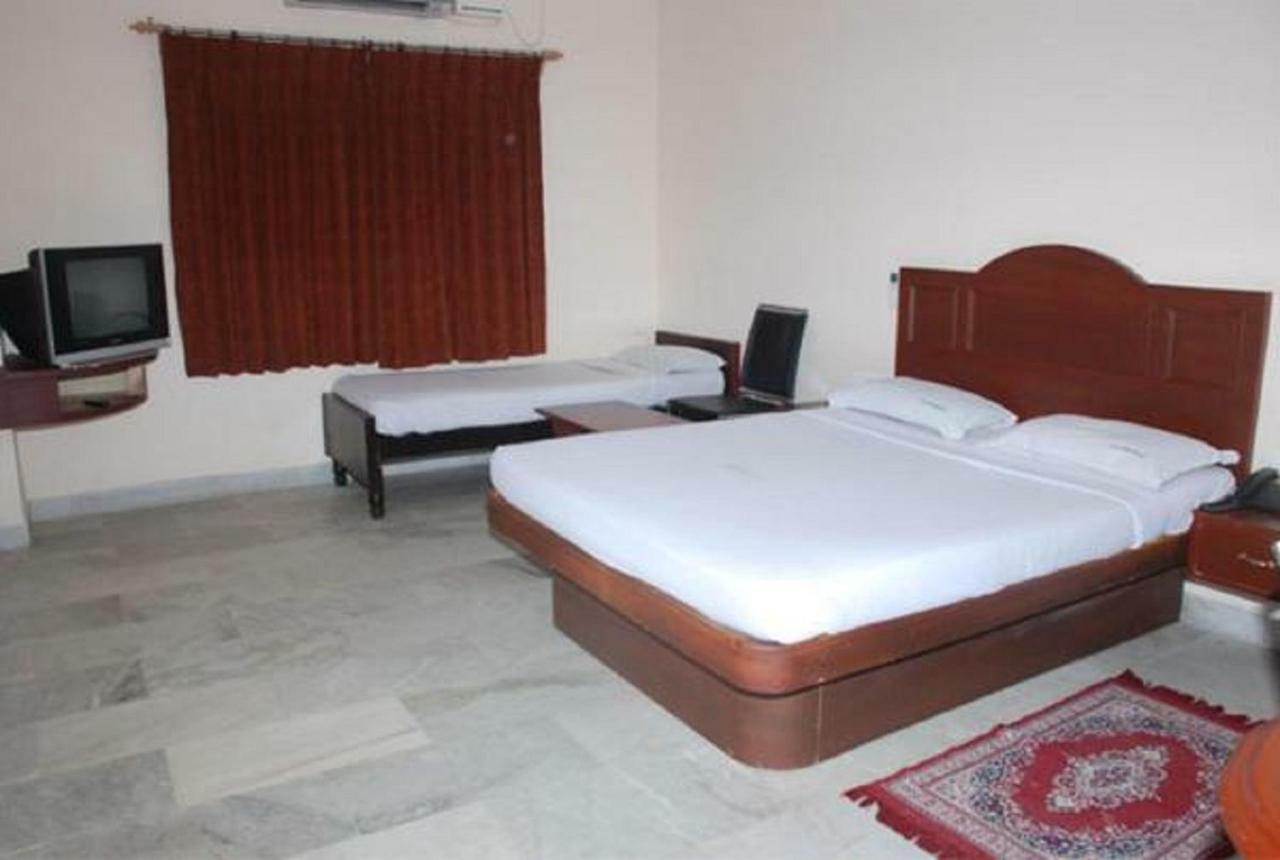 Hotel Vpn Residency Velankanni Dış mekan fotoğraf